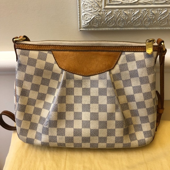 Louis Vuitton Siracusa Cross body - Picture 2 of 10